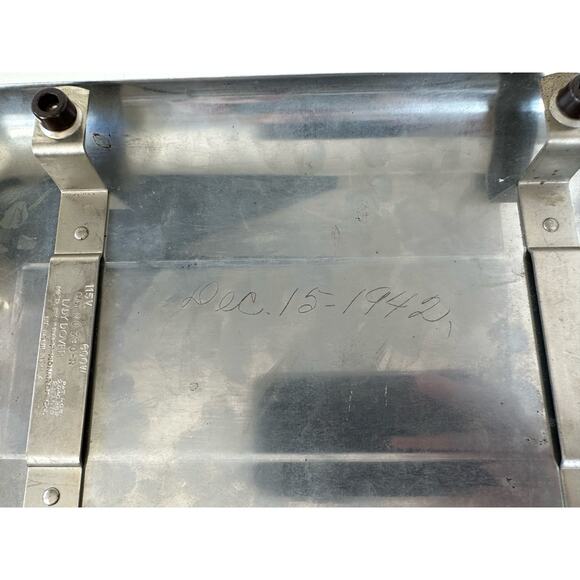 Vtg Boudoir Iron Press Electric Lady Dover St Louis USA Intimates Handkerchiefs - Picture 7 of 8